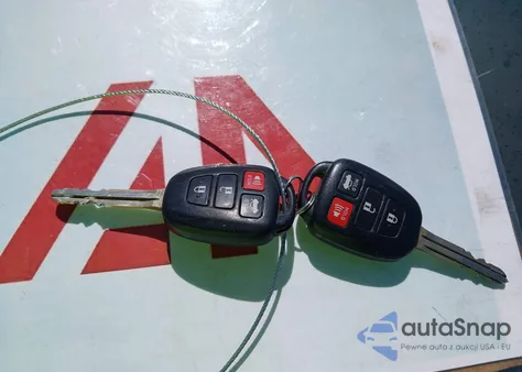 2014 Toyota Corolla Le z USA, uszkodzony, nr VIN 5YFBURHE2EP175798